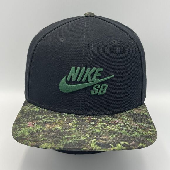 Nike SB Baseball Hat Cap SnapBack Black Woodland Camo Bill Skater Embroidered - Picture 1 of 13